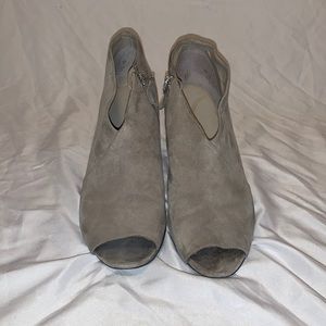 tan boots